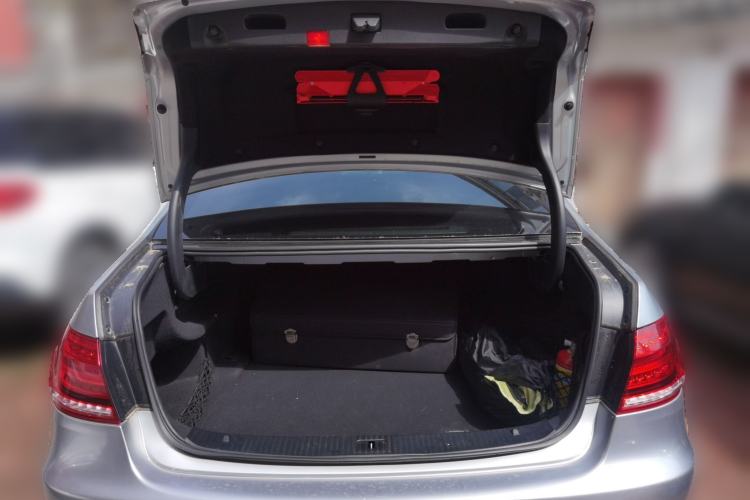 Used Mercedes-Benz E-Class 2014 Restyled E 260 L Sport Edition Trunk