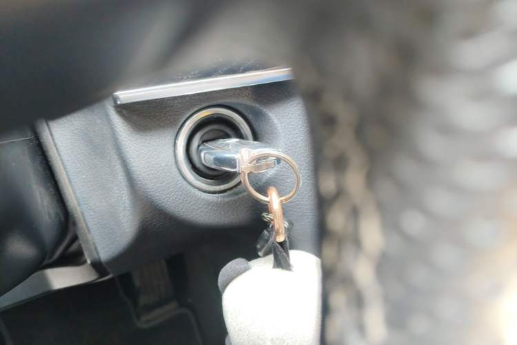 Used Mercedes-Benz E-Class 2014 Restyled E 260 L Sport Edition Vehicle Key