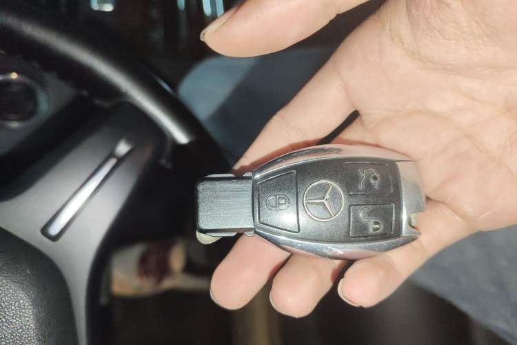 Used Mercedes-Benz E-Class 2014 E 260 L Vehicle Key