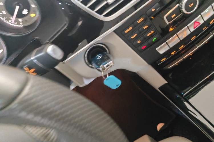 Used Mercedes-Benz E-Class 2014 E 260 L Sport Edition Vehicle Key