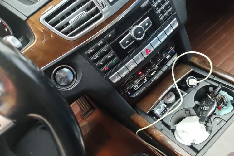Used Mercedes-Benz E-Class 2014 E 300 L Vehicle Key