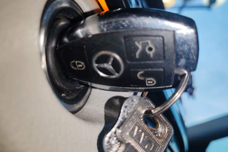 Used Mercedes-Benz E-Class 2014 E 260 L Sport Edition Vehicle Key