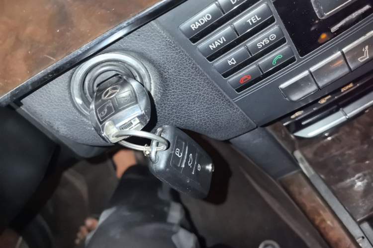 Used Mercedes-Benz E-Class 2014 E 260 L Vehicle Key