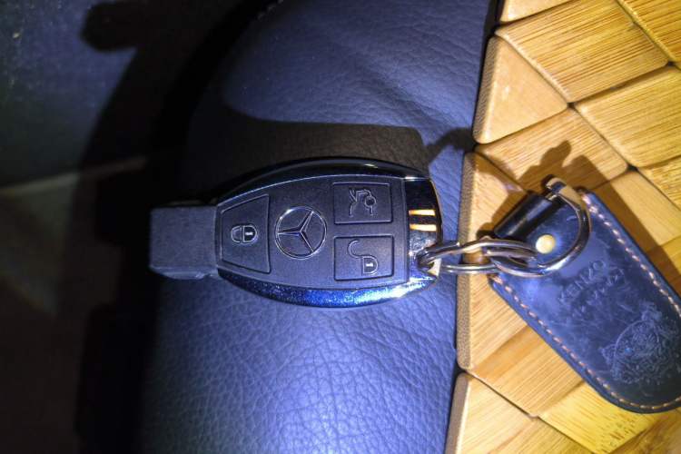 Used Mercedes-Benz E-Class 2014 E 260 L Luxury Model Vehicle Key