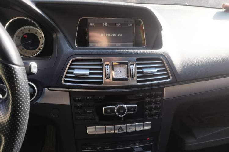 Used Mercedes-Benz E-Class 2014 E 200 Coupe Audio And AC Panel