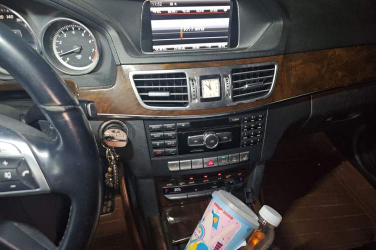 Used Mercedes-Benz E-Class 2014 E 260 L Luxury Model Audio And AC Panel