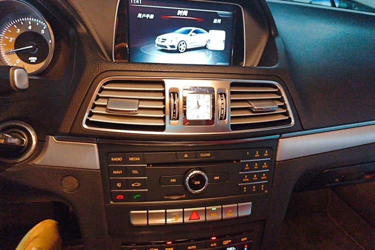 Used Mercedes-Benz E-Class 2014 E 200 Coupe Audio And AC Panel