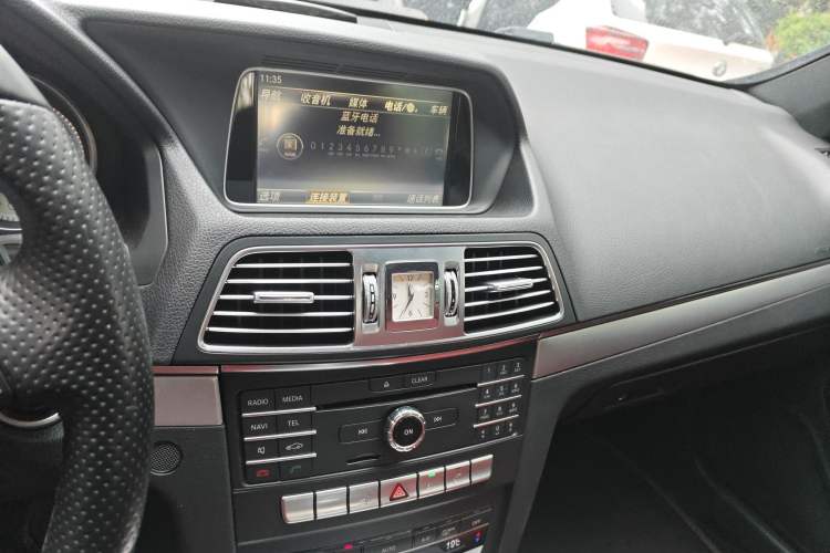 Used Mercedes-Benz E-Class 2014 E 200 Coupe Audio And AC Panel