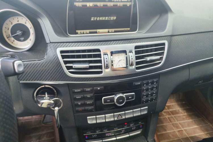 Used Mercedes-Benz E-Class 2014 Revised E 260 L Sport Luxury Edition Audio And AC Panel