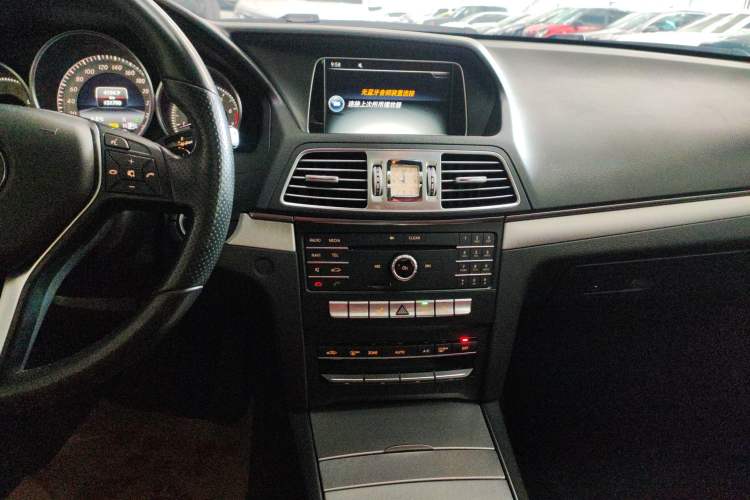 Used Mercedes-Benz E-Class 2014 E 260 Coupe Audio And AC Panel