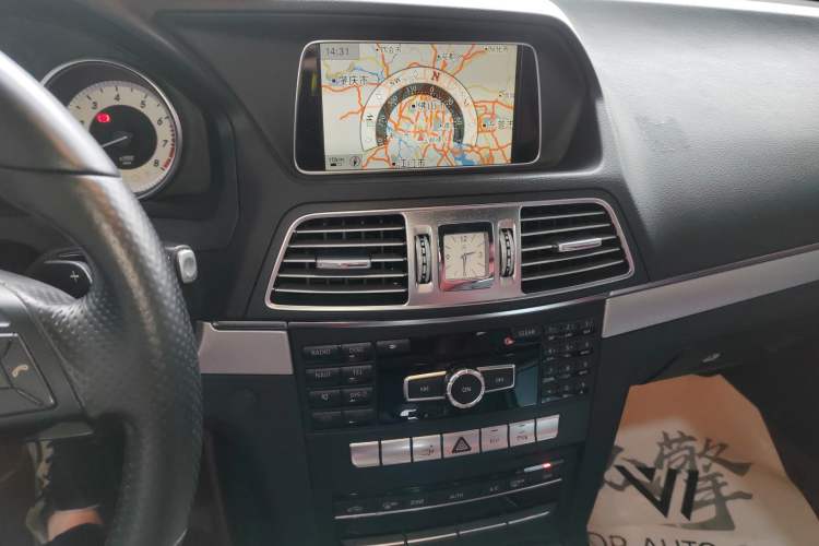 Used Mercedes-Benz E-Class 2014 E 260 Coupe Audio And AC Panel