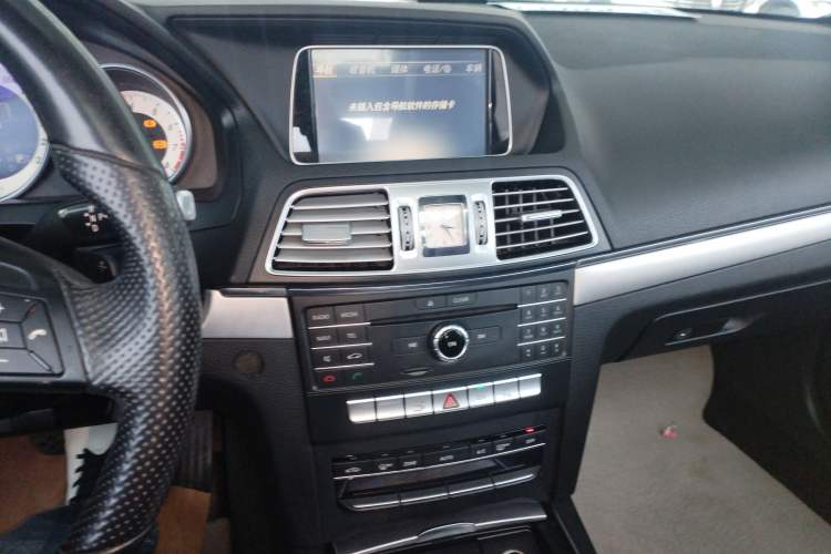 Used Mercedes-Benz E-Class 2014 E 200 Coupe Audio And AC Panel