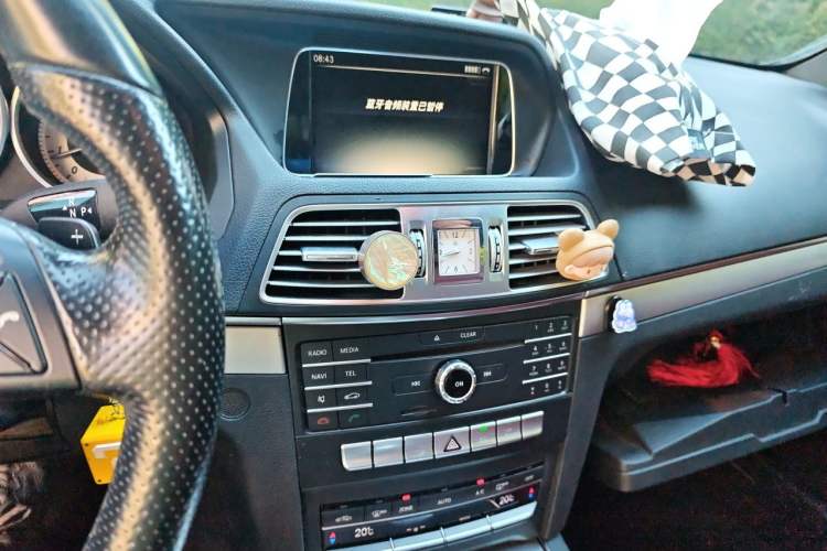 Used Mercedes-Benz E-Class 2014 E 200 Coupe Audio And AC Panel