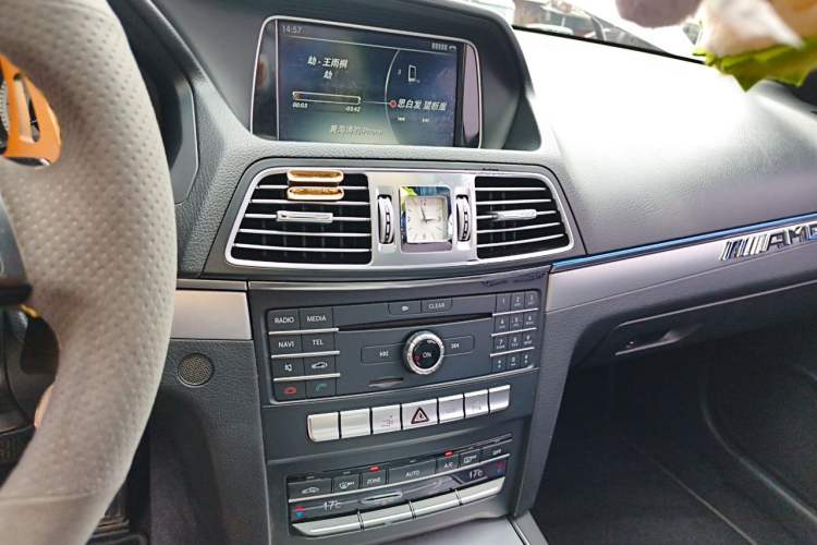 Used Mercedes-Benz E-Class 2014 E 260 Coupe Audio And AC Panel
