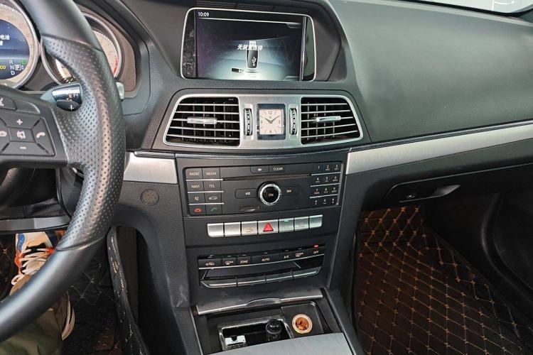 Used Mercedes-Benz E-Class 2014 E 260 Coupe Audio And AC Panel