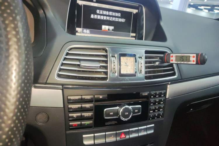 Used Mercedes-Benz E-Class 2014 E 260 Coupe Audio And AC Panel