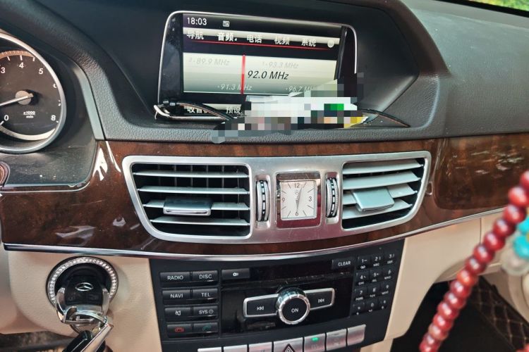 Used Mercedes-Benz E-Class 2014 E 260 L Audio And AC Panel
