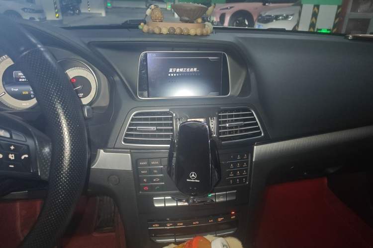 Used Mercedes-Benz E-Class 2014 E 200 Coupe Audio And AC Panel