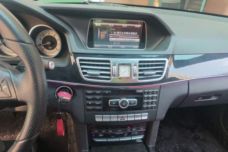 Used Mercedes-Benz E-Class 2014 Restyled E 260 L Sport Edition Audio And AC Panel