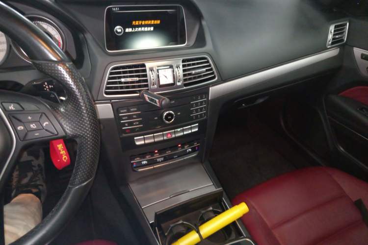 Used Mercedes-Benz E-Class 2014 E 200 Coupe Audio And AC Panel