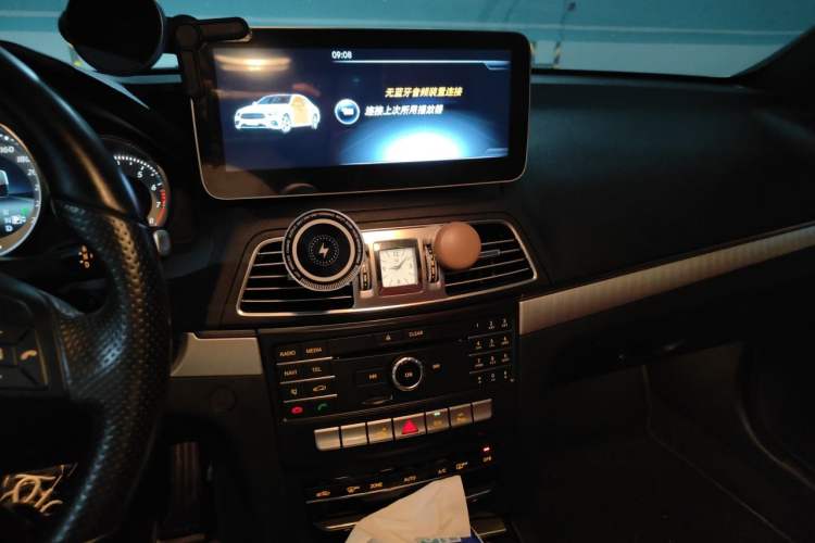 Used Mercedes-Benz E-Class 2014 E 200 Coupe Audio And AC Panel