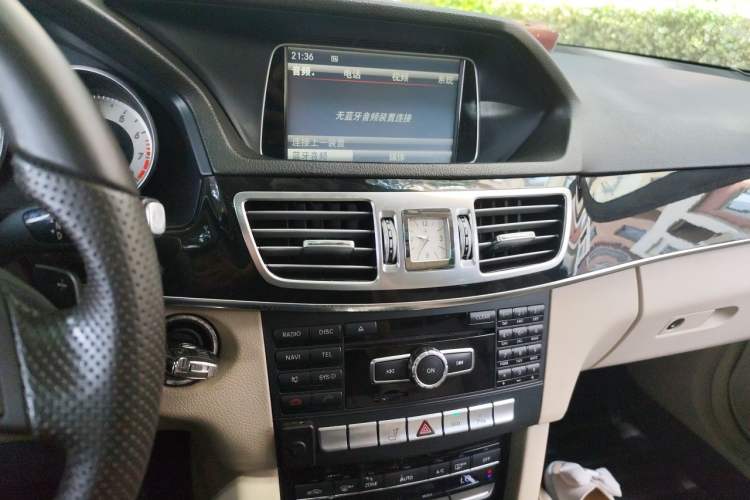 Used Mercedes-Benz E-Class 2014 E 260 L Sport Edition Audio And AC Panel
