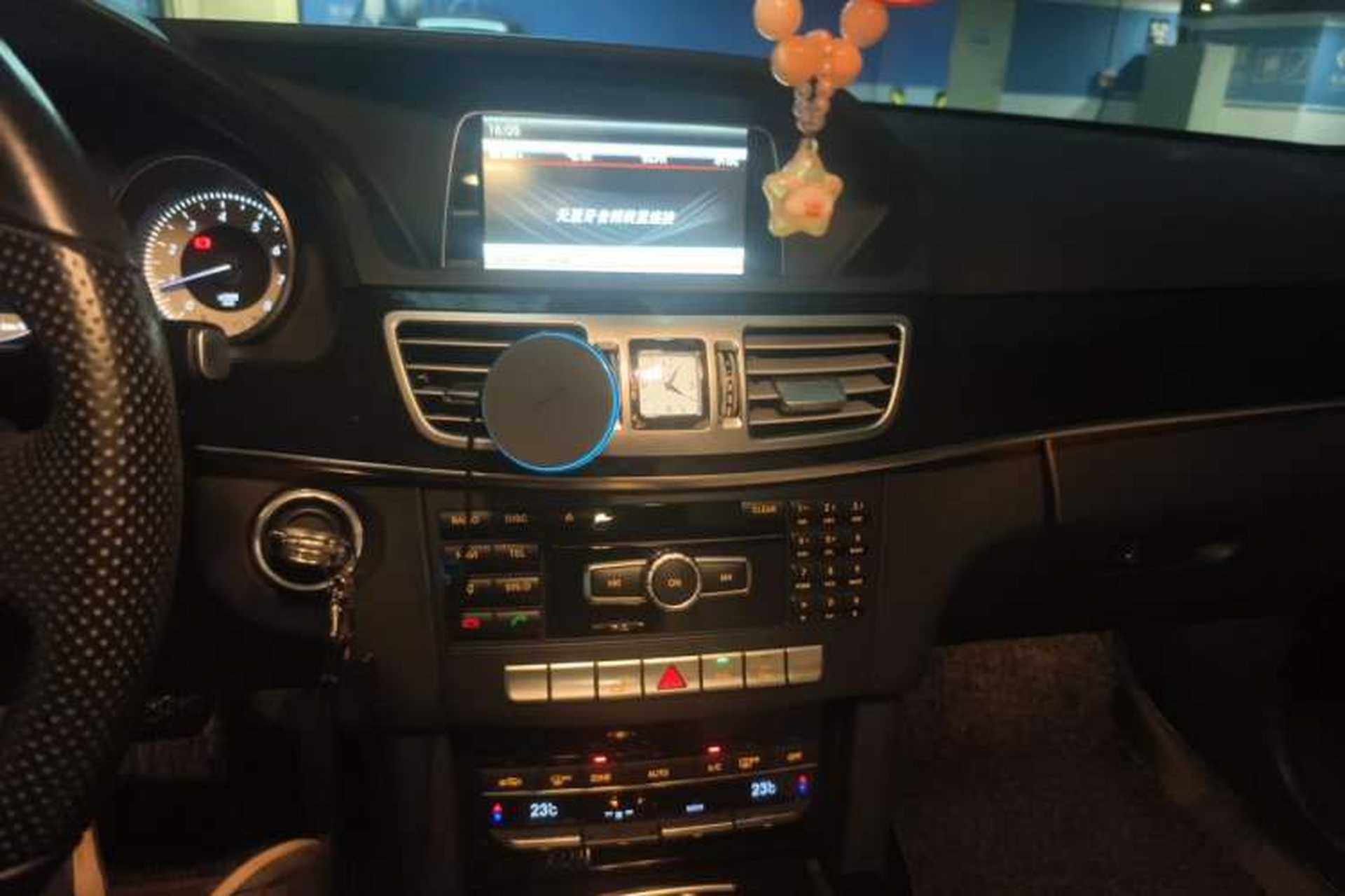 Used Mercedes-Benz E-Class 2014 Restyled E 260 L Sport Edition Audio And AC Panel