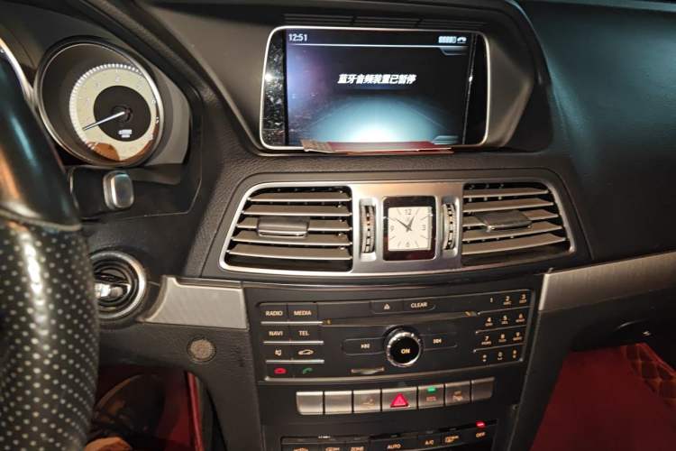 Used Mercedes-Benz E-Class 2014 E 200 Coupe Audio And AC Panel