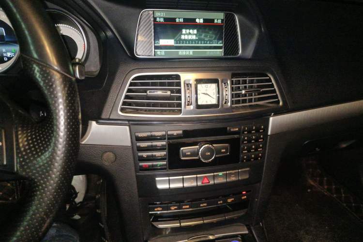 Used Mercedes-Benz E-Class 2014 E 200 Coupe Audio And AC Panel