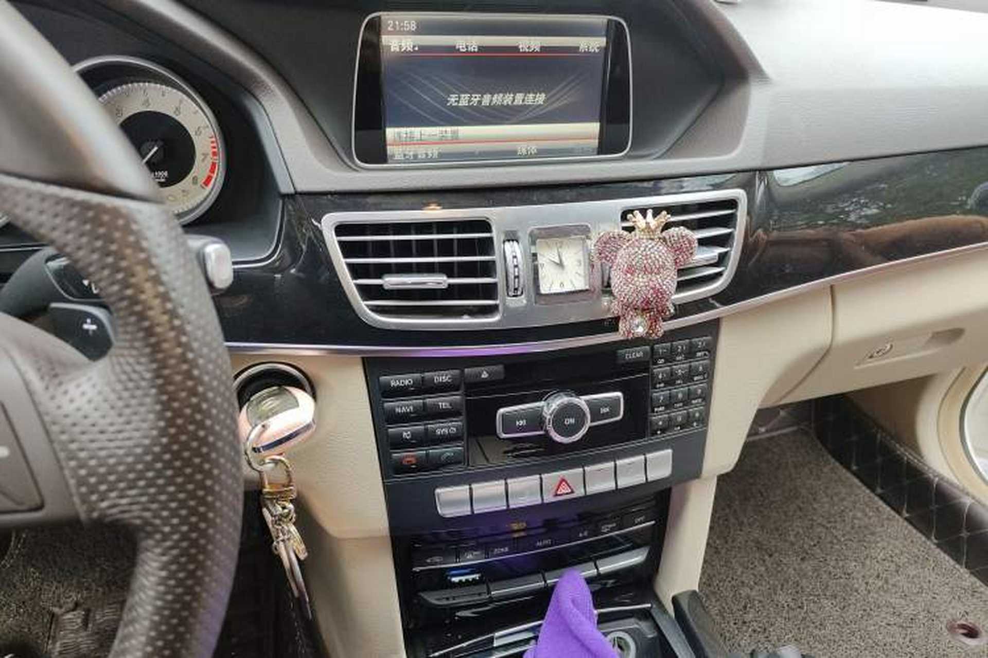 Used Mercedes-Benz E-Class 2014 Restyled E 260 L Sport Edition Audio And AC Panel