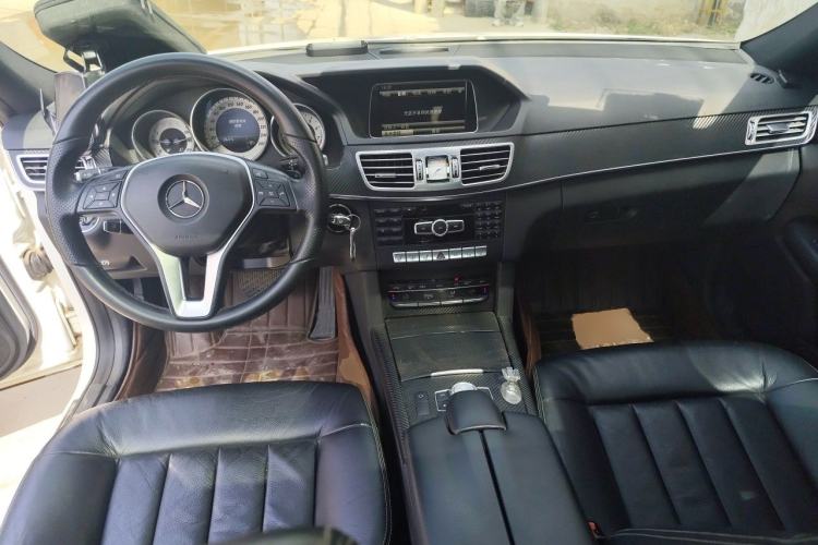 Used Mercedes-Benz E-Class 2014 Revised E 260 L Sport Luxury Edition Center Console