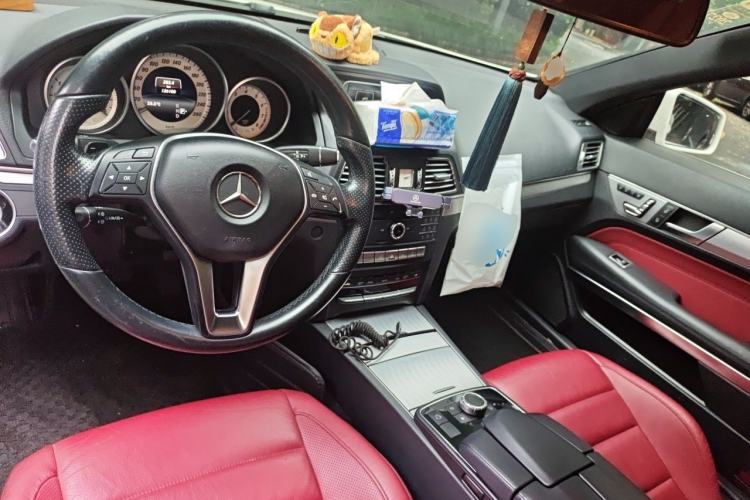 Used Mercedes-Benz E-Class 2014 E 260 Coupe Center Console