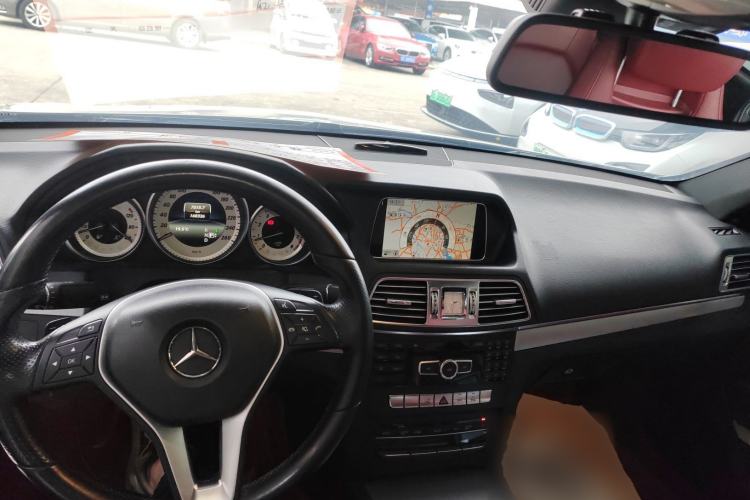 Used Mercedes-Benz E-Class 2014 E 260 Coupe Center Console