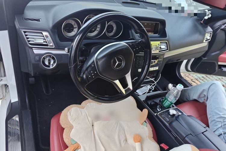 Used Mercedes-Benz E-Class 2014 E 200 Coupe Center Console