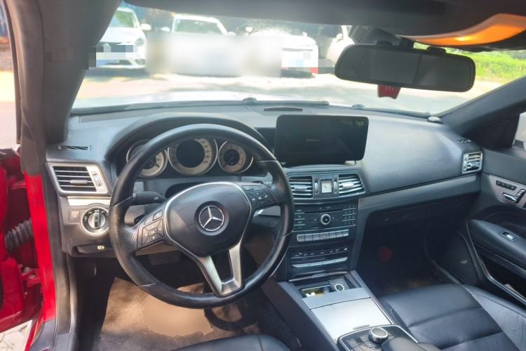 Used Mercedes-Benz E-Class 2014 E 200 Coupe Center Console