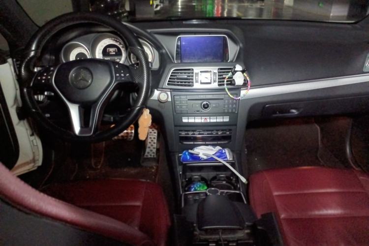 Used Mercedes-Benz E-Class 2014 E 200 Coupe Center Console