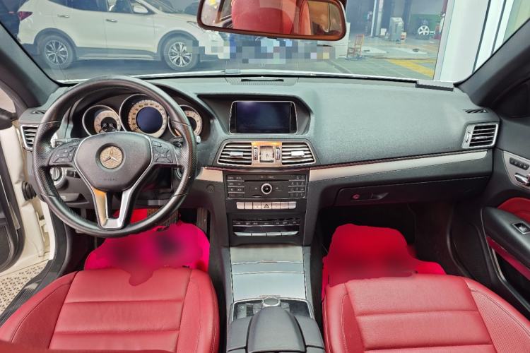 Used Mercedes-Benz E-Class 2014 E 200 Coupe Center Console