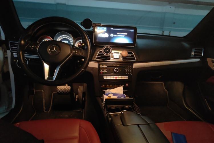 Used Mercedes-Benz E-Class 2014 E 200 Coupe Center Console