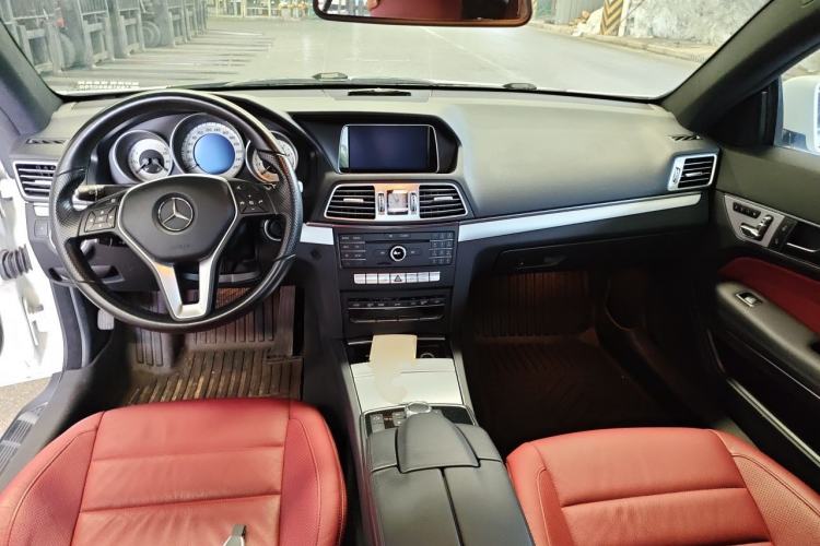 Used Mercedes-Benz E-Class 2014 E 260 Coupe Center Console