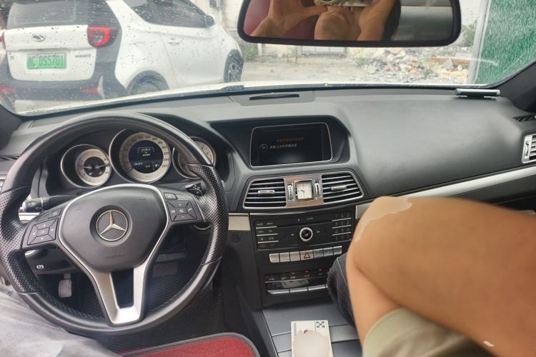 Used Mercedes-Benz E-Class 2014 E 200 Coupe Center Console