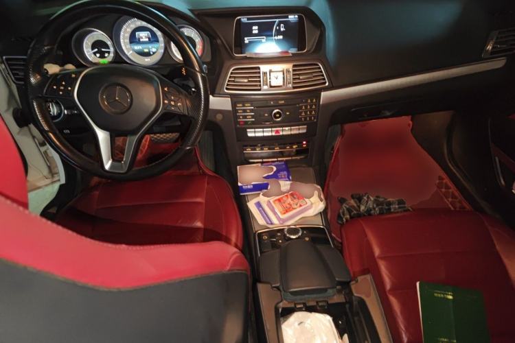 Used Mercedes-Benz E-Class 2014 E 200 Coupe Center Console