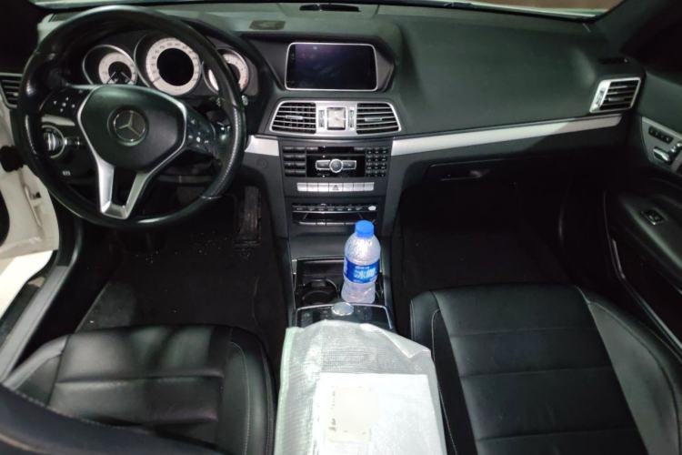 Used Mercedes-Benz E-Class 2014 E 320 Coupe Center Console