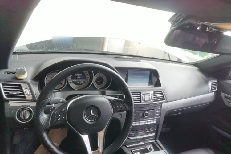 Used Mercedes-Benz E-Class 2014 E 200 Coupe Center Console