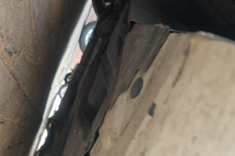 Used Mercedes-Benz E-Class 2014 Restyled E 260 L Sport Edition Chassis Front Left