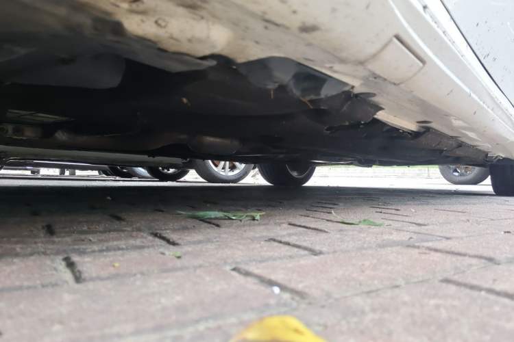 Used Mercedes-Benz E-Class 2014 Restyled E 260 L Sport Edition Chassis Front Left