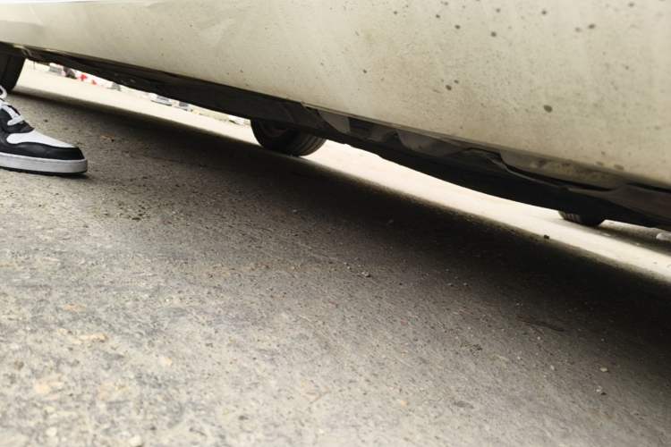 Used Mercedes-Benz E-Class 2014 E 260 L Sport Edition Chassis Front Right