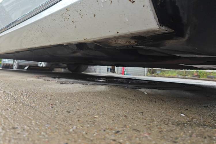 Used Mercedes-Benz E-Class 2014 E 300 L Chassis Front Right