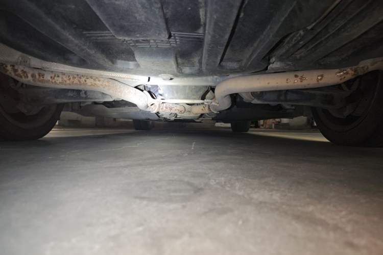 Used Mercedes-Benz E-Class 2014 E 260 L Luxury Model Chassis Rear