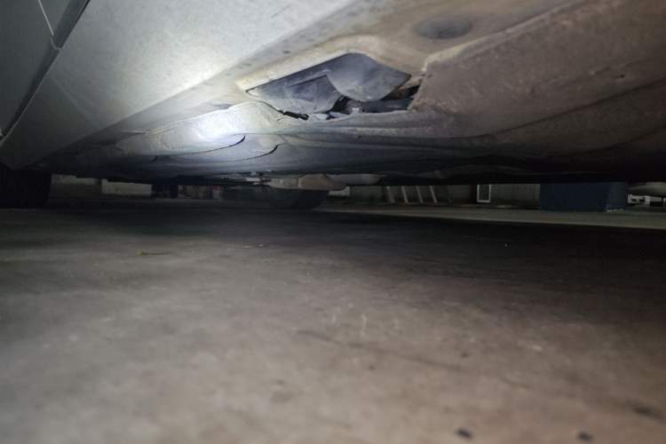 Used Mercedes-Benz E-Class 2014 E 260 L Luxury Model Chassis Rear Left