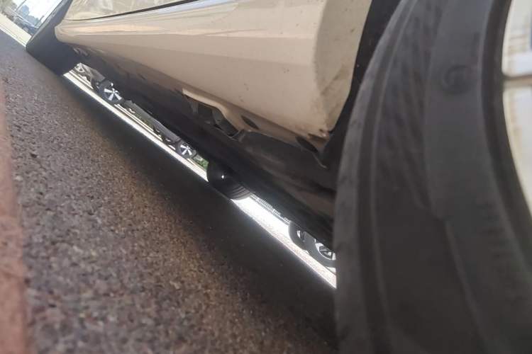 Used Mercedes-Benz E-Class 2014 Revised E 260 L Sport Luxury Edition Chassis Rear Left